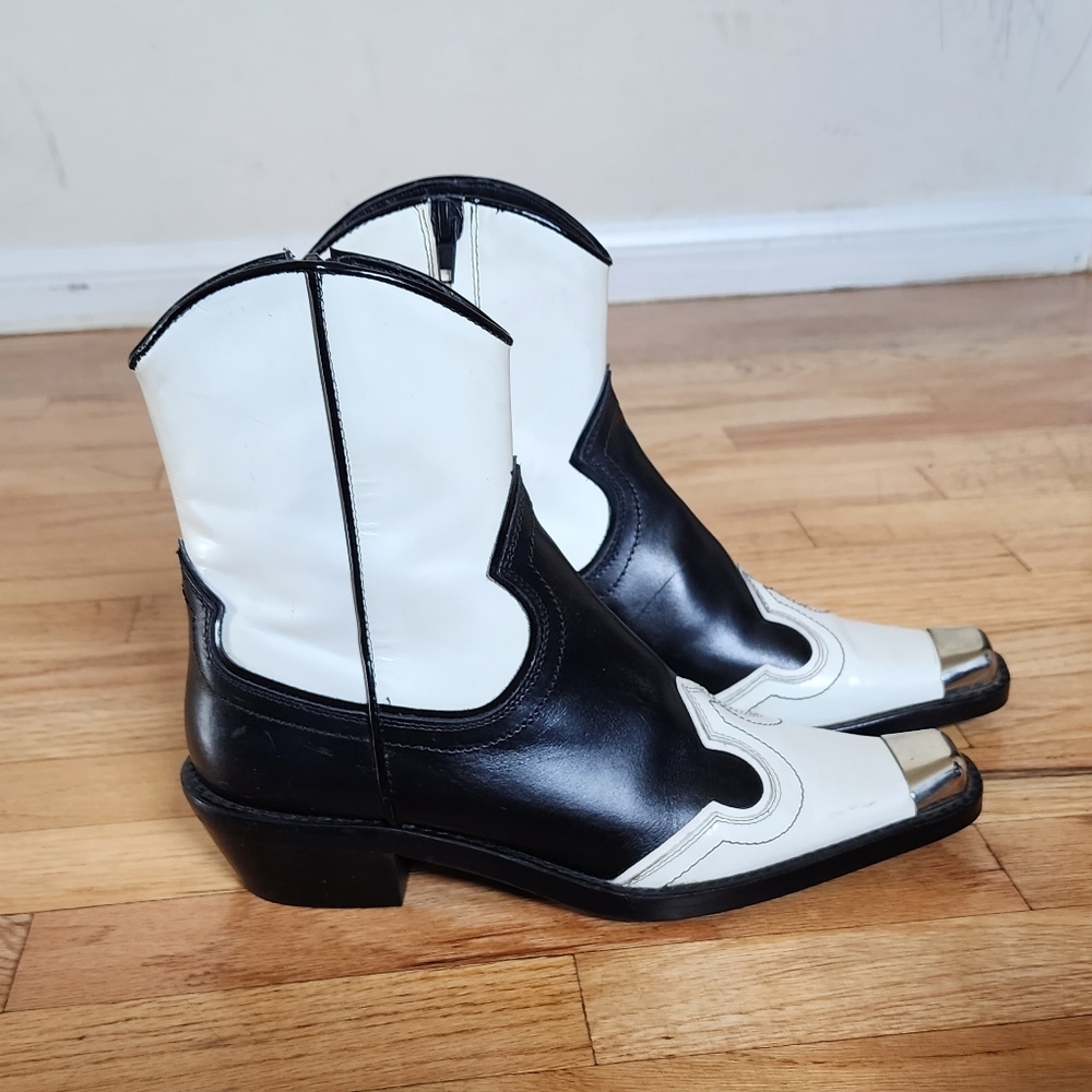 Zara black & white pieced leather cowboy metal square toe boots size 36
